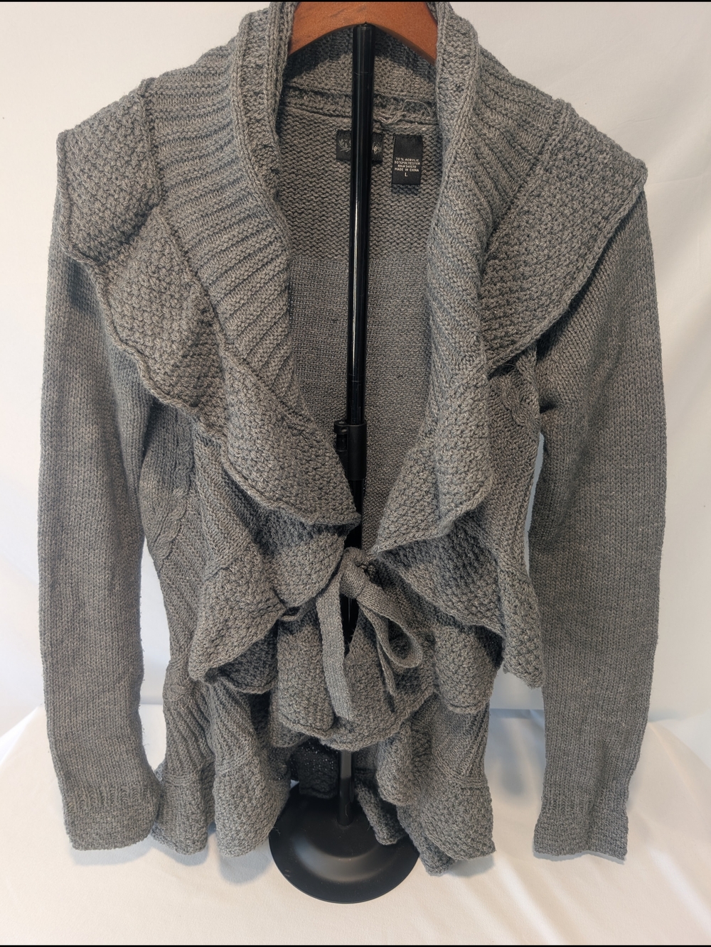 Daytrip Gray Ruffle Front Knit Cardigan Women's Large